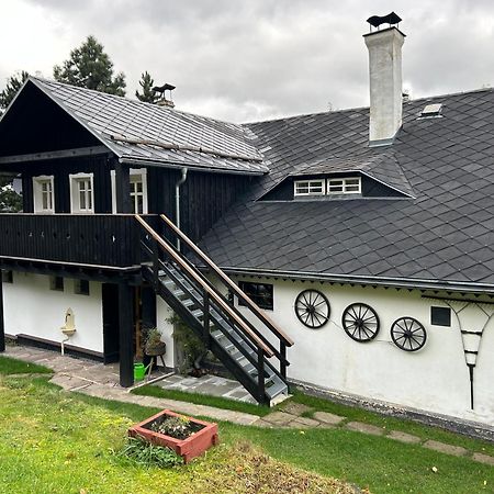 Penzion Pod Zeleznym Vrchem Chřibská Bagian luar foto